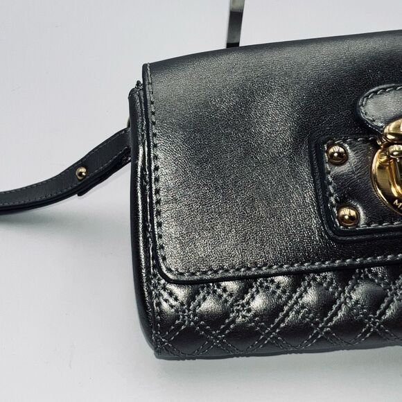 Marc Jacobs Made in Italy Metallic Quilted Leather Faux Lock Front Wristlet - Picture 4 of 14